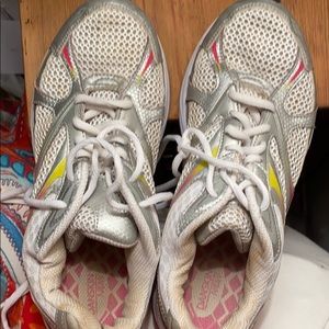 Danskin tennis shoes used